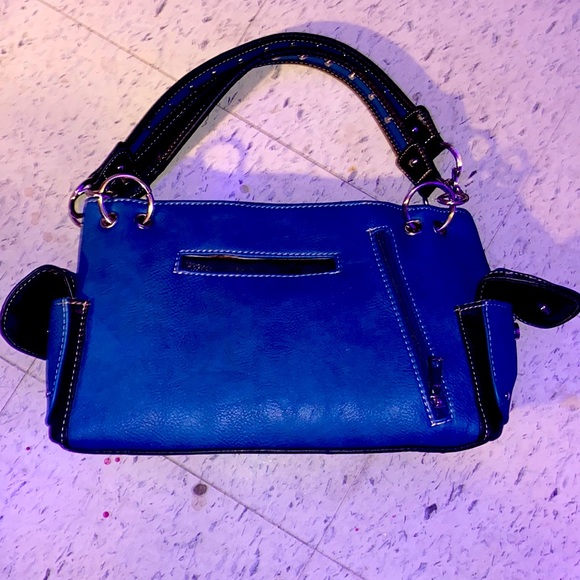 Turquoise leather concealed shoulder bag - Picture 3 of 8